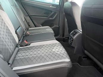 Volkswagen Tiguan 1.5 TSI 150 R-Line 5dr DSG