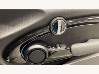 MINI Hatchback 1.5 Cooper Classic 3dr Auto