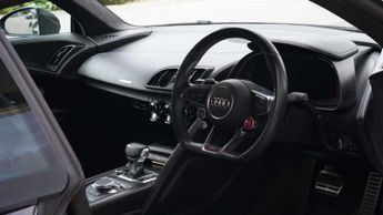 Audi R8 5.2 FSI V10 Plus Quattro 2dr S Tronic