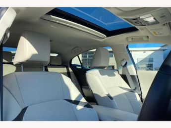 Lexus ES 300h 2.5 4dr CVT