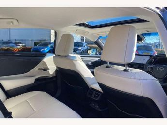 Lexus ES 300h 2.5 4dr CVT