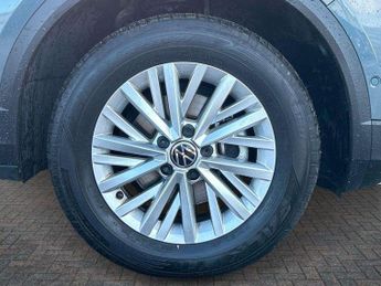 Volkswagen T-Roc 1.5 TSI Life 5dr DSG
