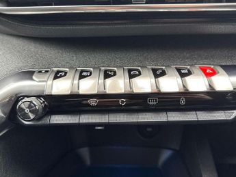 Peugeot 3008 1.6 Hybrid 225 Allure Premium+ 5dr e-EAT8