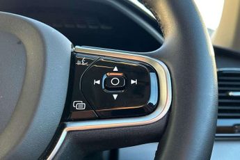 Volvo XC90 2.0 B5D [235] Plus Dark 5dr AWD Geartronic