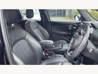 MINI Hatchback 5dr 1.5 Cooper Exclusive 5dr Auto [Comfort/Nav Pack]