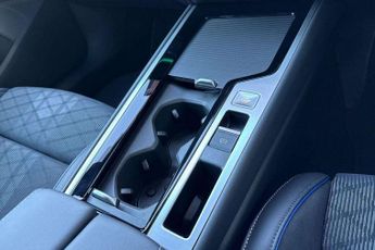 Volkswagen Passat Estate 1.5 eTSI R-Line 5dr DSG