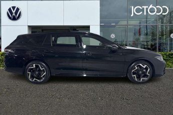 Volkswagen Passat Estate 1.5 eTSI R-Line 5dr DSG