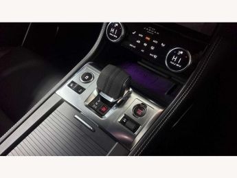 Jaguar F-Pace 2.0 D200 R-Dynamic SE 5dr Auto AWD