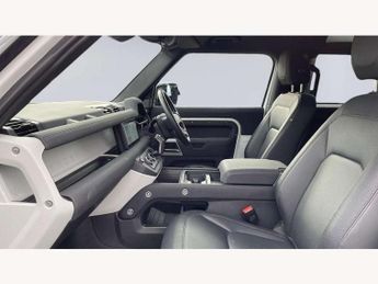 Land Rover Defender 3.0 D250 X-Dynamic SE 90 3dr Auto