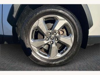 Toyota RAV4 2.5 VVT-i Hybrid Design 5dr CVT 2WD