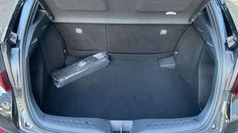 Toyota C-HR 1.8 Hybrid Icon 5dr CVT