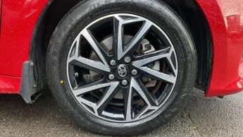 Toyota Yaris 1.5 Hybrid Design 5dr CVT