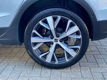 SEAT Arona 1.0 TSI 110 XPERIENCE Lux 5dr DSG