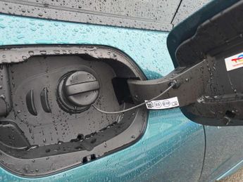 Peugeot 308 SW 1.2 Hybrid 136 GT 5dr e-DSC6