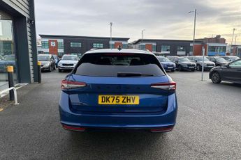 Skoda Superb Estate 1.5 TSI iV Sportline 5dr DSG
