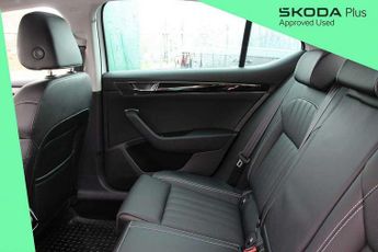 Skoda Superb 2.0 TSI 280 Laurin + Klement 4x4 5dr DSG