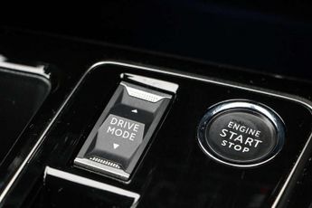 Peugeot 3008 1.2 Hybrid 136 GT 5dr e-DSC6