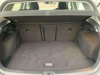 Volkswagen Golf 1.6 TDI SE 5dr DSG