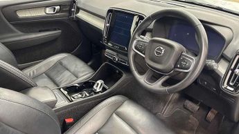 Volvo XC40 2.0 B4P Inscription 5dr AWD Auto