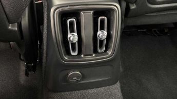 Volvo XC40 Recharge 1.5 T4 Recharge PHEV Core Bright 5dr Auto