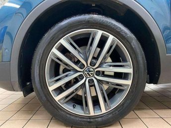 Volkswagen Tiguan 1.4 TSI eHybrid Elegance 5dr DSG
