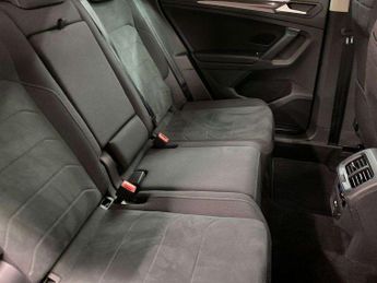 Volkswagen Tiguan 1.4 TSI eHybrid Elegance 5dr DSG