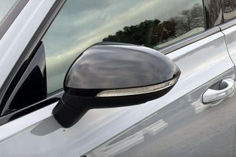 Volkswagen Arteon 2.0 TSI 272 R-Line Edition 5dr 4MOTION DSG