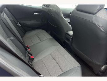 Toyota Corolla 1.8 VVT-i Hybrid Design 5dr CVT