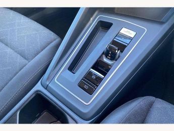 Volkswagen Golf 2.0 TDI Life 5dr DSG