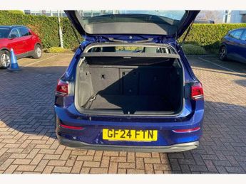 Volkswagen Golf 2.0 TDI Life 5dr DSG