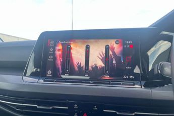 Volkswagen Golf 1.5 eTSI 150 Style 5dr DSG