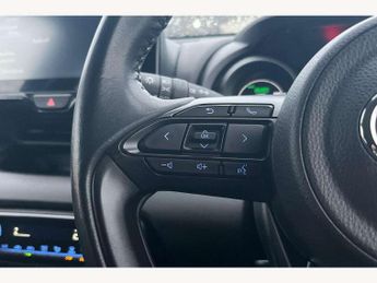 Toyota Yaris 1.5 Hybrid Design 5dr CVT