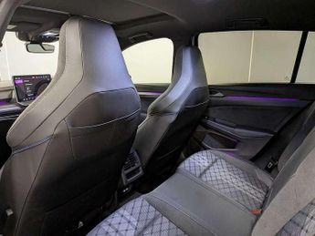 Volkswagen Golf 2.0 TDI 150 Black Edition 5dr DSG