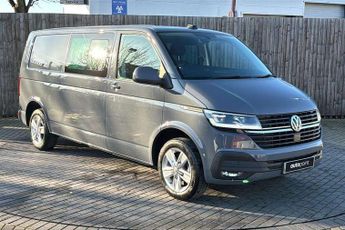 Volkswagen Transporter 2.0 BiTDI 204 Highline Kombi Van DSG