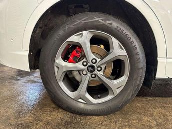 Ford Kuga 2.5 PHEV ST-Line 5dr CVT