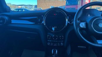 MINI Hatchback 2.0 Cooper S Sport II 3dr Auto [Comfort/Nav Pack]
