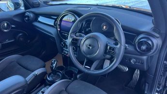 MINI Hatchback 2.0 Cooper S Sport II 3dr Auto [Comfort/Nav Pack]