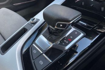 Audi A4 Avant 40 TFSI 204 S Line 5dr S Tronic