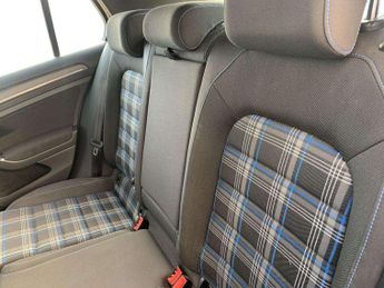 Volkswagen Golf GTE 1.4 TSI GTE 5dr DSG