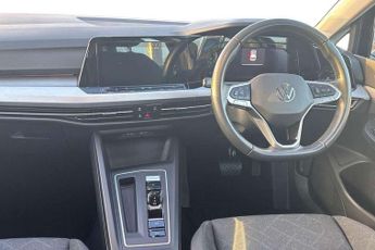 Volkswagen Golf 2.0 TDI Life 5dr DSG