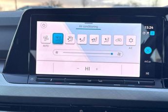 Volkswagen Golf 2.0 TDI Life 5dr DSG