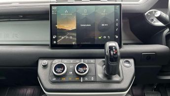 Land Rover Defender 3.0 D250 Hard Top S Auto