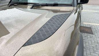 Land Rover Defender 3.0 D250 Hard Top S Auto