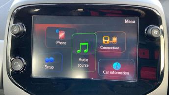 Toyota Aygo 1.0 VVT-i X-Play TSS 5dr x-shift