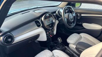 MINI Hatchback 5dr 1.5 Cooper Exclusive 5dr Auto