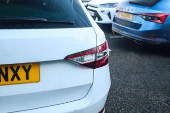 Skoda Superb Estate 2.0 TDI CR 190 Sport Line 5dr DSG
