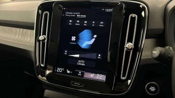 Volvo XC40 2.0 B4P Inscription Pro 5dr Auto