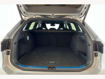 Volkswagen Passat Estate 1.5 eTSI R-Line 5dr DSG