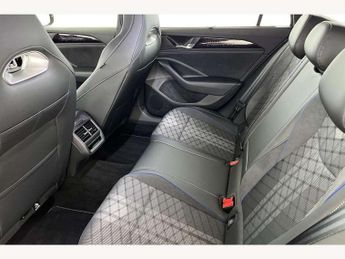 Volkswagen Passat Estate 1.5 eTSI R-Line 5dr DSG