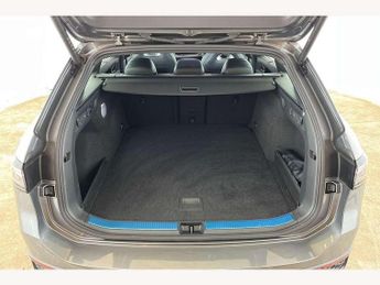 Volkswagen Passat Estate 1.5 eTSI R-Line 5dr DSG